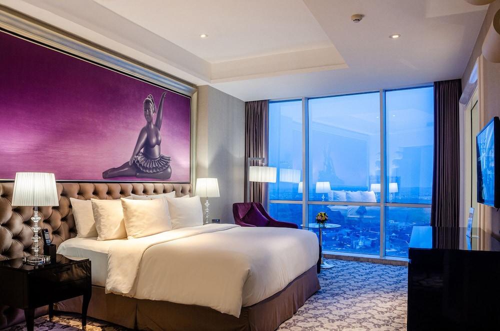 Hotel Ciputra World Surabaya Managed By Swiss-Belhotel International Buitenkant foto
