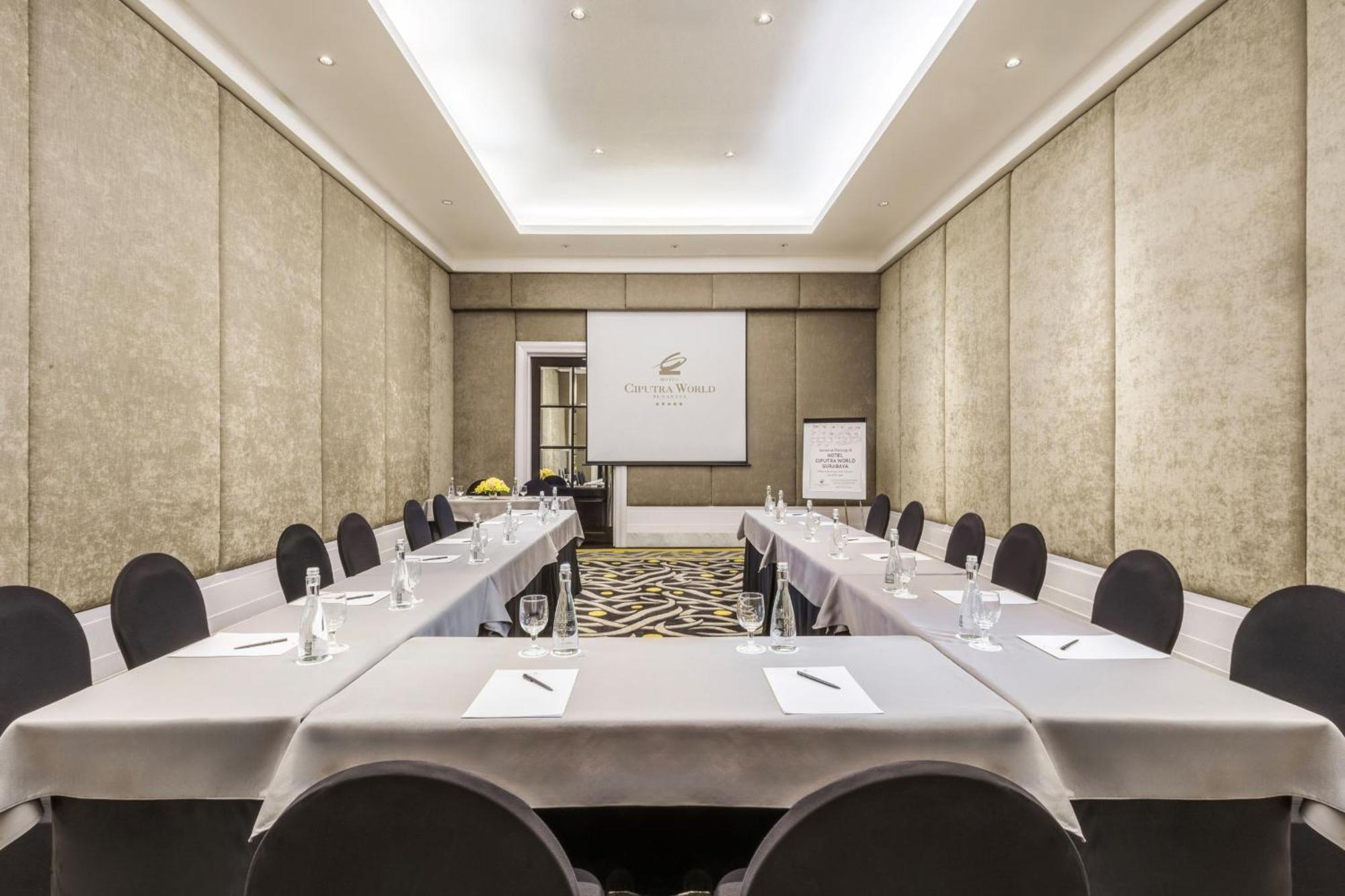 Hotel Ciputra World Surabaya Managed By Swiss-Belhotel International Buitenkant foto