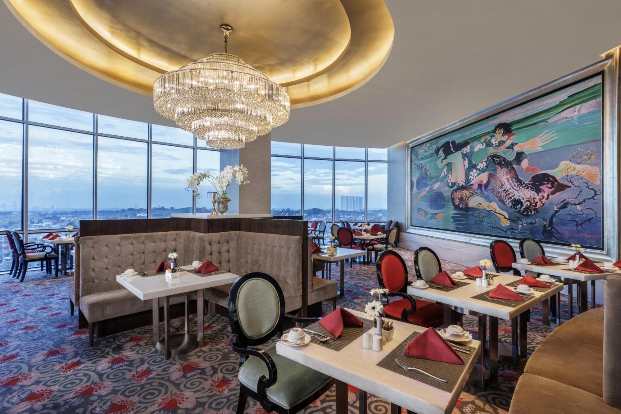 Hotel Ciputra World Surabaya Managed By Swiss-Belhotel International Buitenkant foto