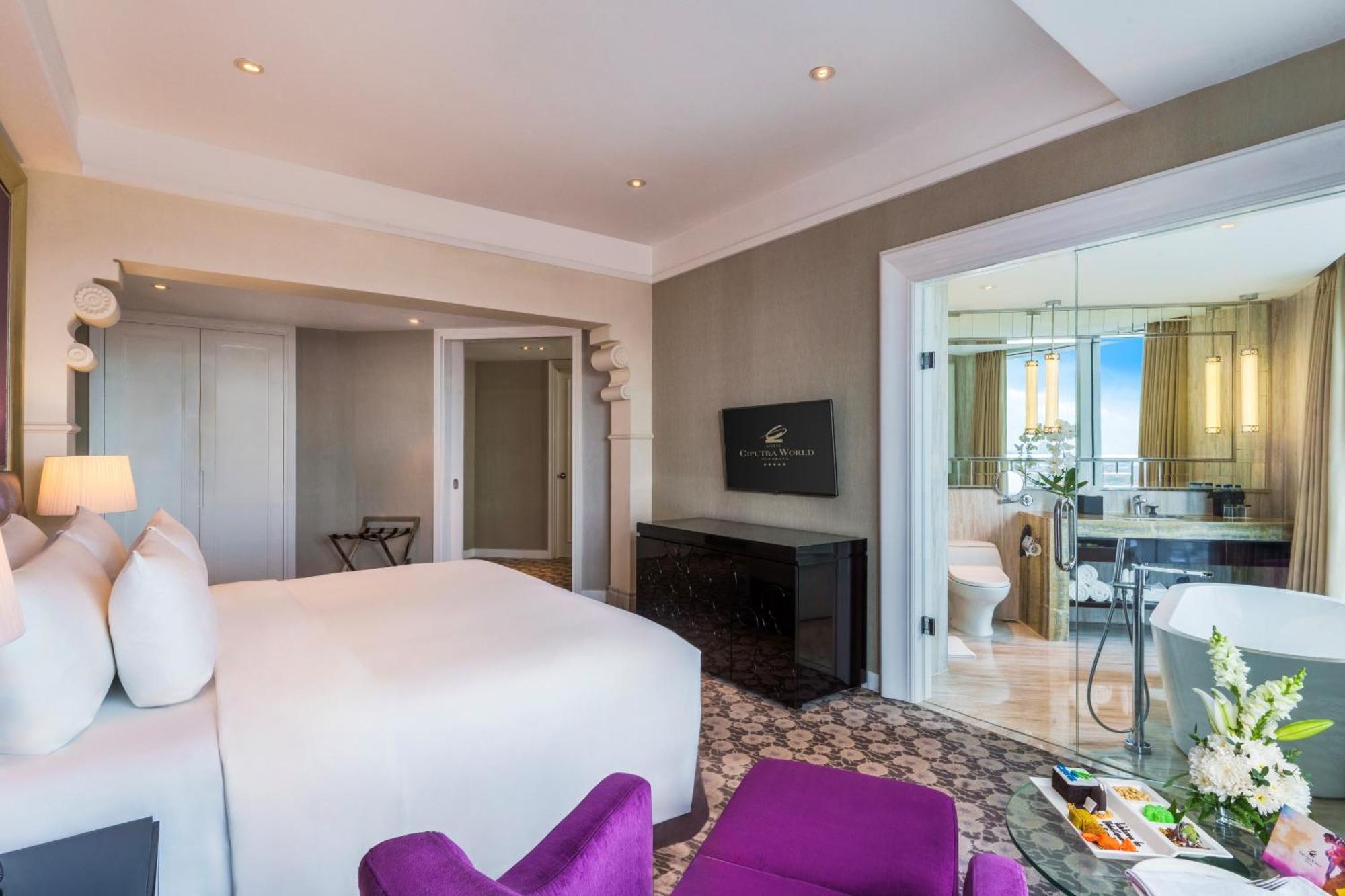 Hotel Ciputra World Surabaya Managed By Swiss-Belhotel International Buitenkant foto