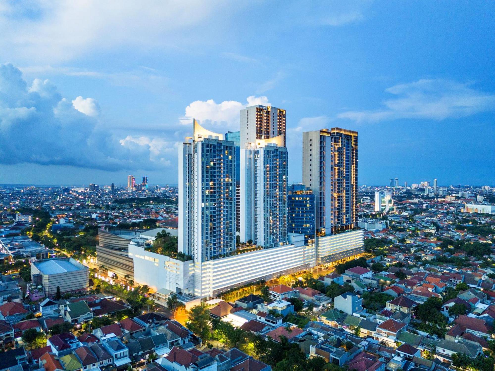 Hotel Ciputra World Surabaya Managed By Swiss-Belhotel International Buitenkant foto